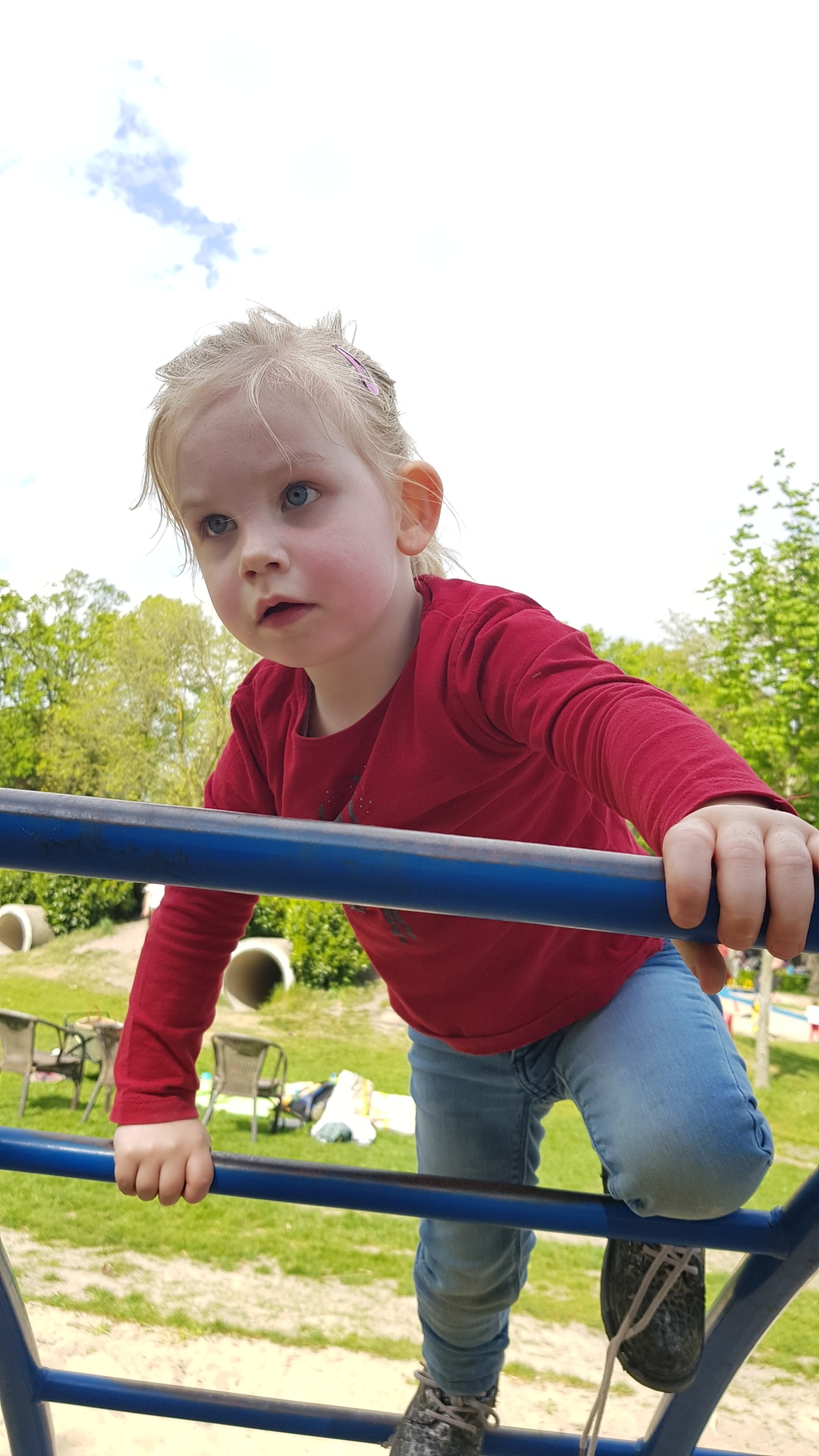 Klimmen en klauteren is goed voor kinderen. foto martijn schraven Klimmen en klauteren is goed voor kinderen. foto martijn schraven
