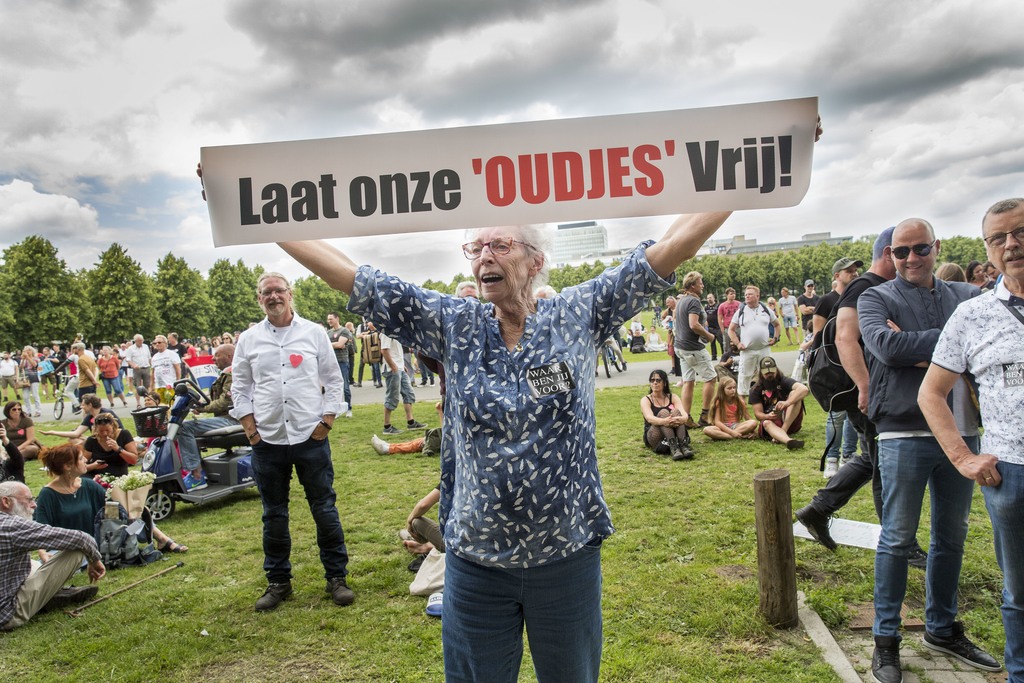 Een demonstrant op het Malieveld. Arie Kievit